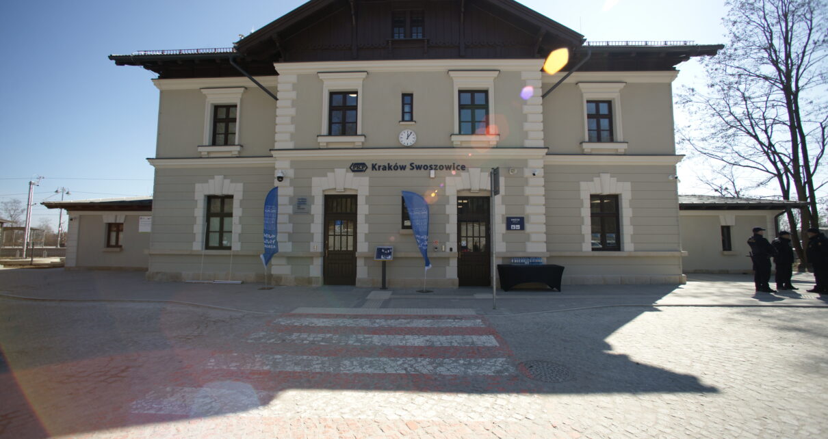 Dworzec Kraków Swoszowice to kolejny obiekt zmodernizowany pod okiem konserwatora zabytków, który uzyskał dofinansowanie z Programu Infrastruktura i Środowisko. (fot. PKP SA)