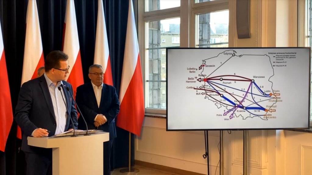 W konferencji prasowej udział wziął m.in. Andrzej Bittel, Sekretarz Stanu w Ministerstwie Infrastruktury.