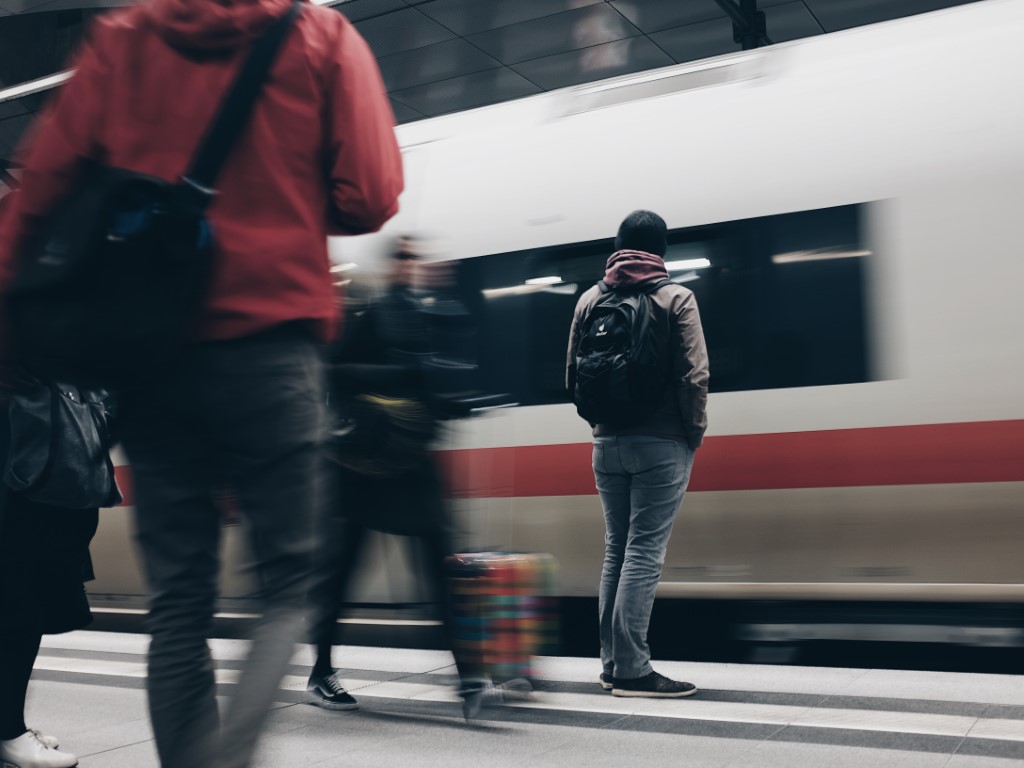 Program oferuje zwycięzcom dwa rodzaje biletów. Pierwszy to wariant elastyczny, który umożliwia bieżące wprowadzanie zmian w trakcie podróży. Drugi bilet wymaga już od użytkownika wcześniejszego zaplanowania podróży.