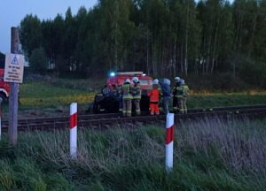 Wypadek na torach kolejowych w woj. warmińsko-mazurskim. (fot. Policja Olsztyn)