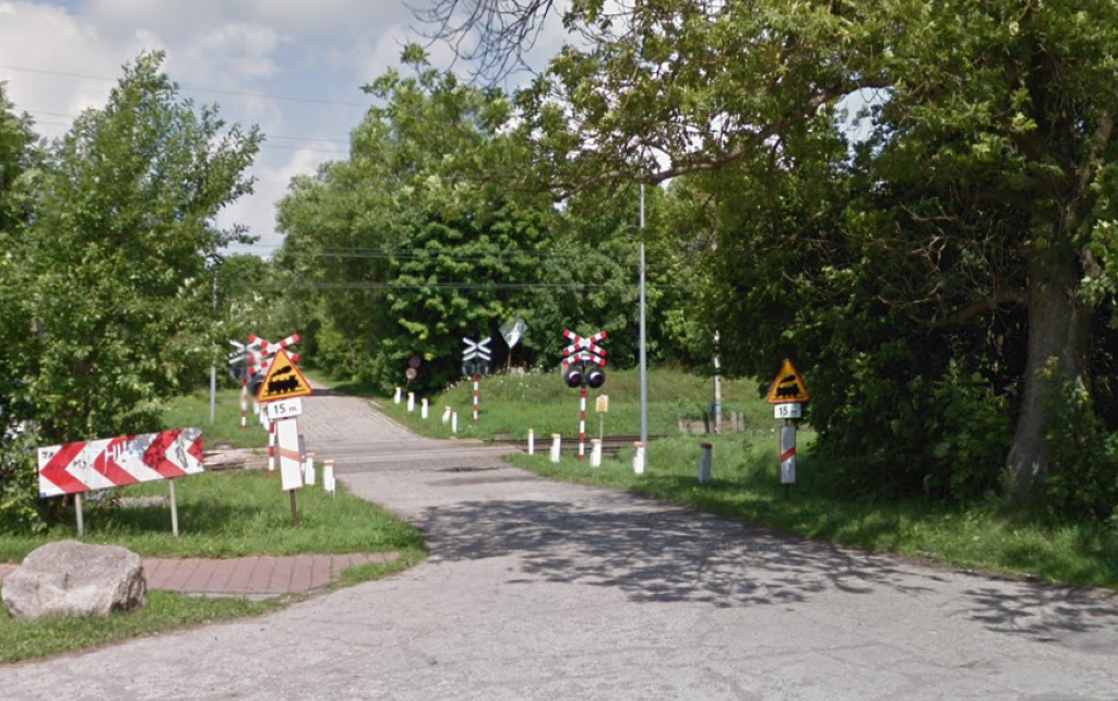 Przejazd kolejowy w m. Unieszewo w woj. warmińsko-mazurskim.