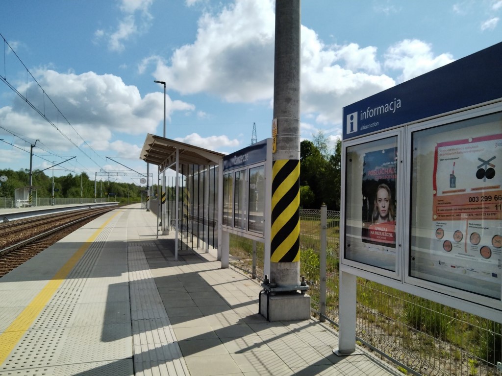 Zarzecze - nowe perony, wiaty i tablice informacyjne (fot. Paulina Wachowicz / PKP PLK)