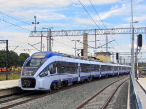 Od 1 lipca spółka PKP Intercity wstrzymała ofertę bezpłatnych przejazdów dla obywateli Ukrainy, którzy wyjechali z kraju po 24 lutego 2022 r. (fot. Actuell37 / Wikimedia Commons)