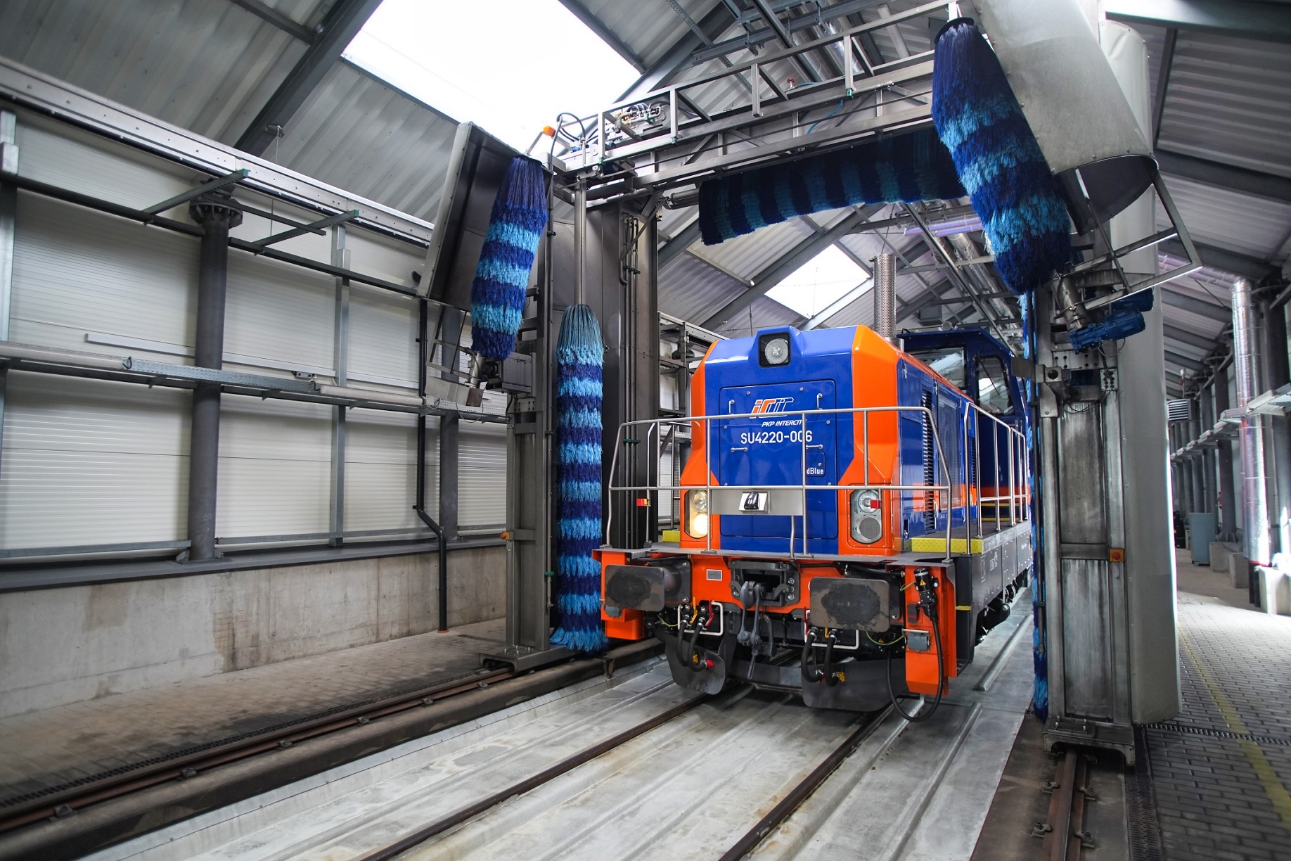 Nowa myjnia automatyczna PKP Intercity Warszawa Grochów (Fot. PKP Intercity)