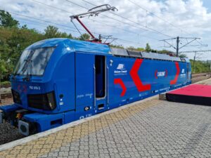 Oficjalna prezentacja pojazdu odbyła się w Bukareszcie (Fot. Raport Kolejowy)