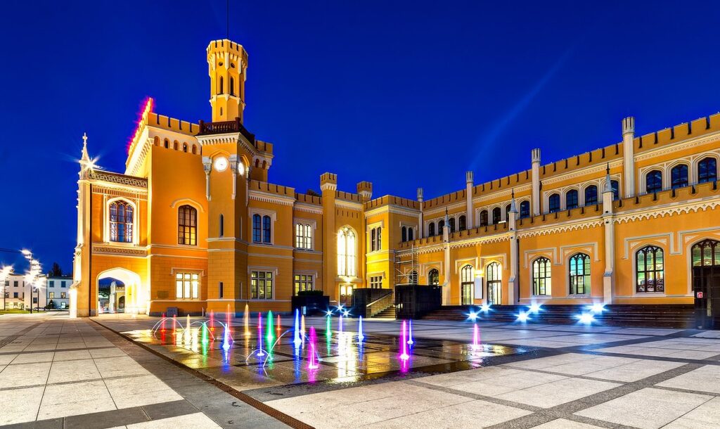 Dworzec Wrocław Główny (Fot. Jar.ciurus / Wikimedia Commons)