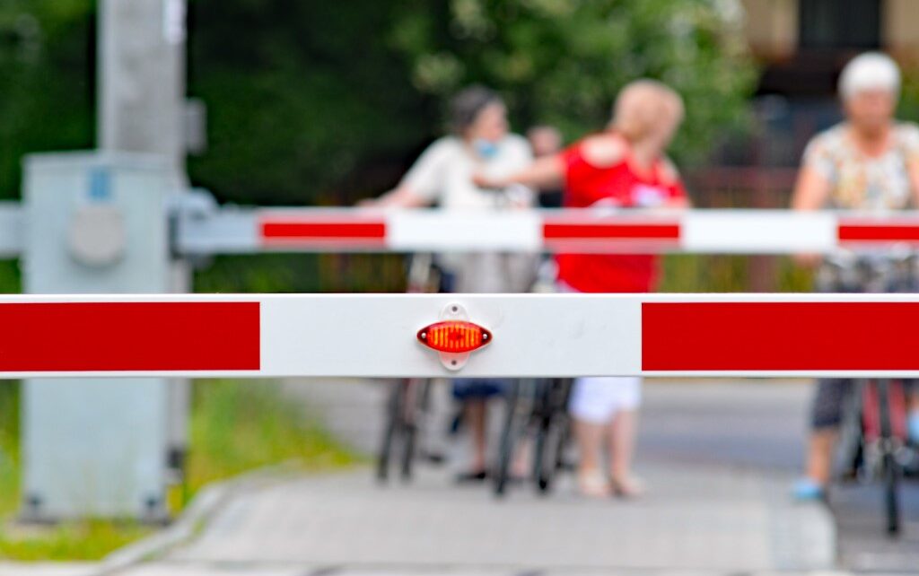 Fot. ilustracyjne / bezpieczny-przejazd.pl