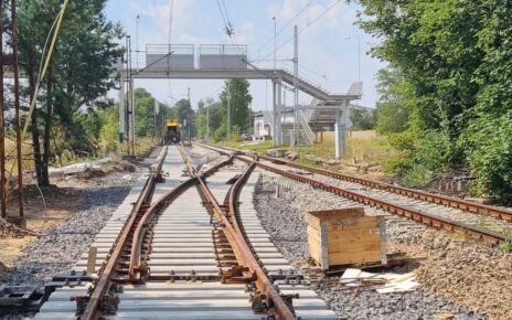 Remont torów i rozjazdów na stacji Łódź Olechów (fot. Jacek Miklasz / PKP PLK)