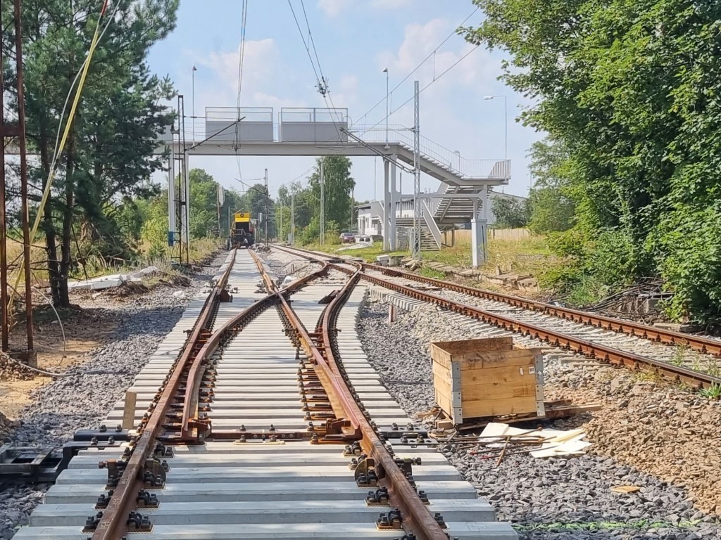 Remont torów i rozjazdów na stacji Łódź Olechów (fot. Jacek Miklasz / PKP PLK)