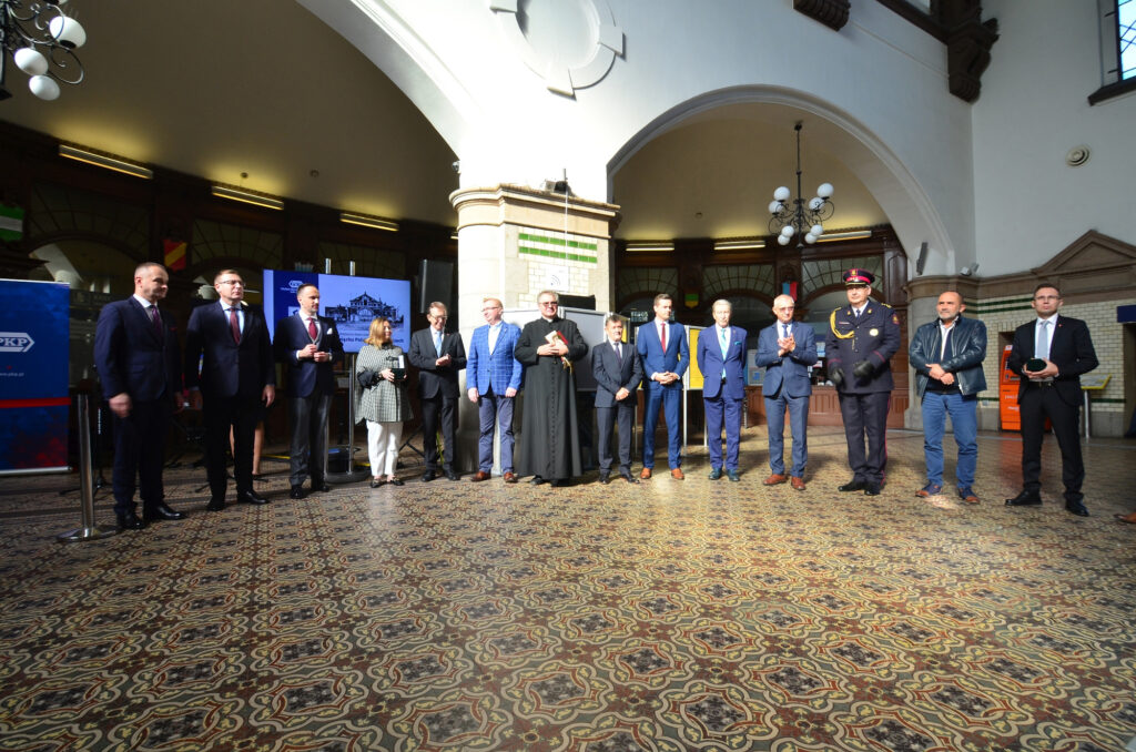 Związek Polaków w Niemczech patronem dworca Opole Główne (fot. PKP S.A.)