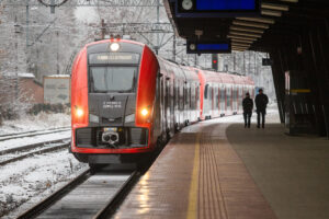 Nowy pociąg od PESA Bydgoszcz dla Województwa Kujawsko-Pomorskiego. (fot. Szymon Żdziebło)