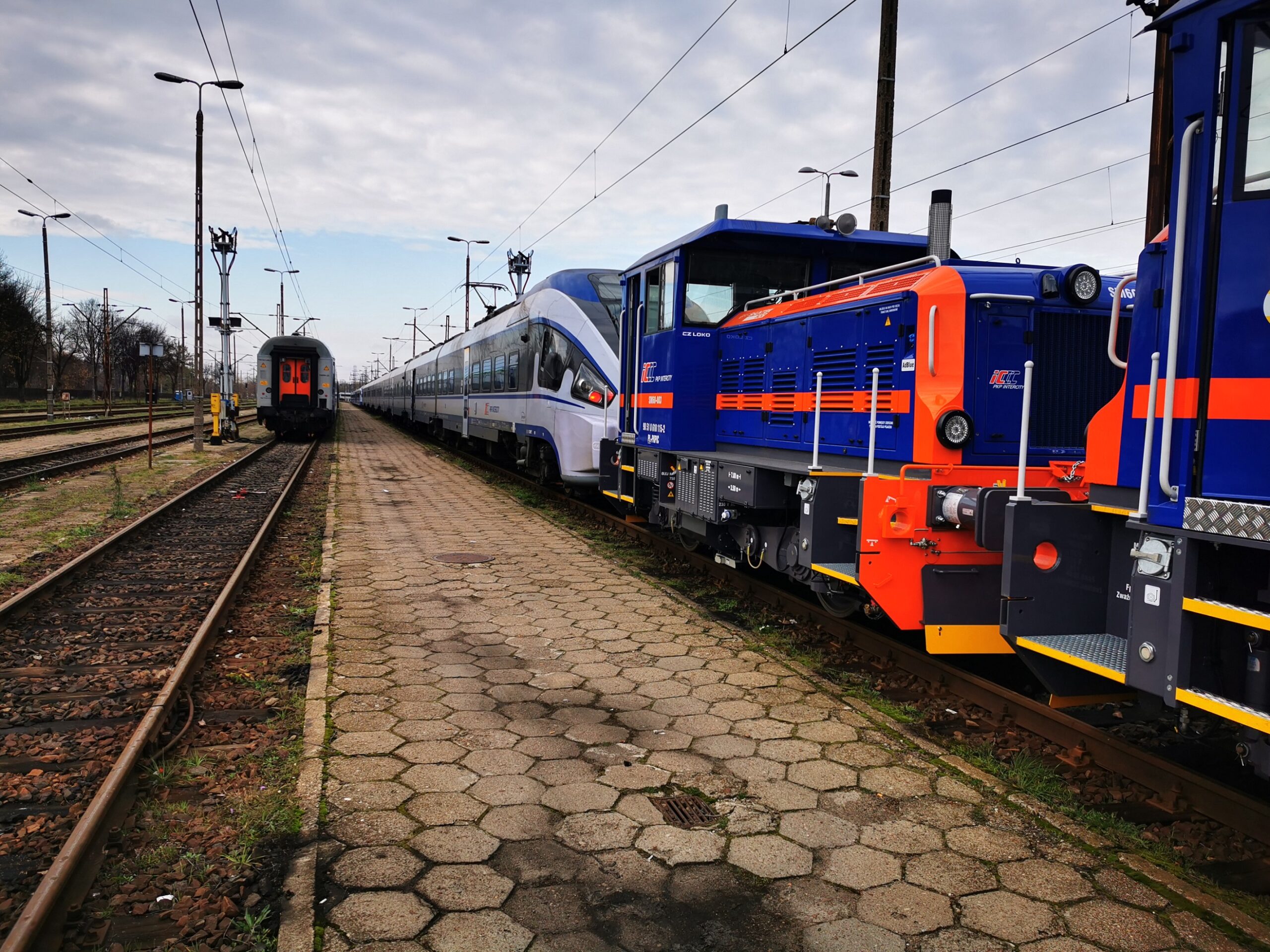 Lokomotywa manewrowa od CZ Loko (fot. PKP Intercity)