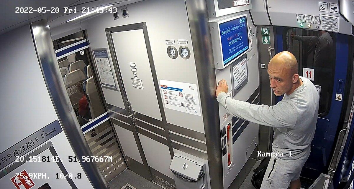 Rozpoznajesz tego mężczyznę? Zgłoś się na policję! (Fot. KPP w Wieruszewie)