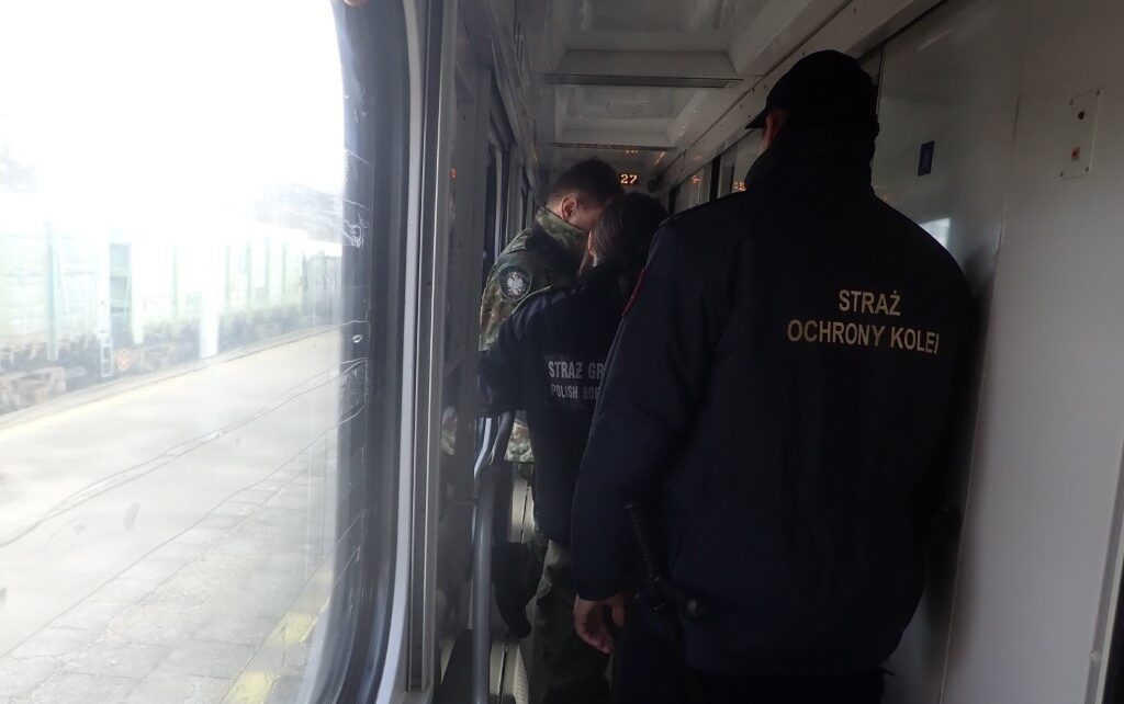 Działania Straży Ochrony Kolei i Straży Granicznej w pociągach międzynarodowych (fot. SOK)