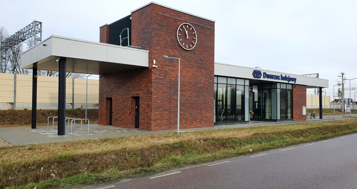 Dworzec Chrzęsne (fot. PKP S.A.)
