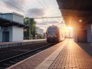 LeoExpress przygotował specjalną ofertę "1PLUS1" dla zakochanych (fot. LeoExpress)