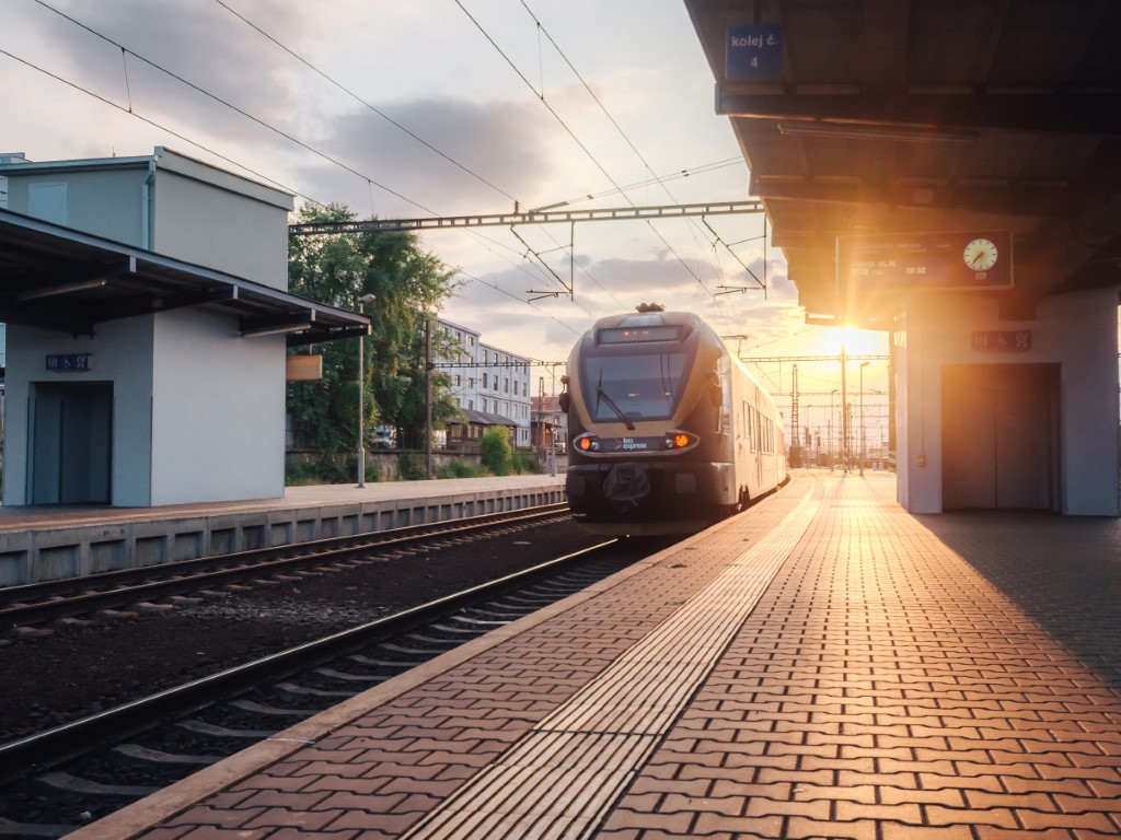 LeoExpress przygotował specjalną ofertę "1PLUS1" dla zakochanych (fot. LeoExpress)