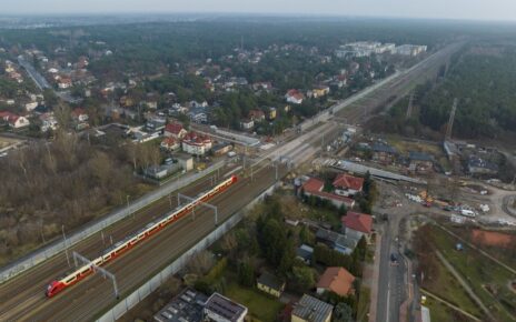 Budowa tunelu w Legionowie - widok z lotu ptaka (fot. Łukasz Bryłowski / PKP PLK)