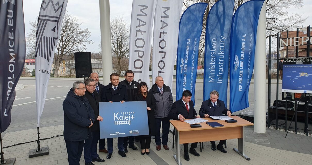 Podpisanie umów z Programu Kolej Plus w woj. małopolskim (fot. PKP PLK)