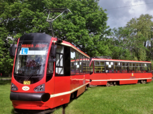 Tramwaje Śląskie poszukują chętnych do odbycia kursu motorniczego. Po otrzymaniu certyfikatu, gwarantują pracę (fot. Tramwaje Śląskie)