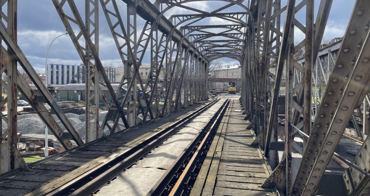 Przęsło mostu kolejowego w Przemyślu (fot. Dorota Kuźmińska / PKP PLK)