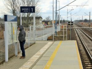 Awaria sieci trakcyjnej na linii Toruń - Włocławek. (Stacja Lubanie / Fot. Przemysław Zieliński PKP PLK)