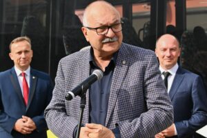 Udział w oficjalnej inauguracji połączeń kolejowych na linii Wrocław - Rawicz - Góra wziął Marszałek Województwa Dolnośląskiego - Cezary Przybylski (fot. Koleje Dolnośląskie)