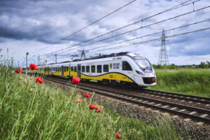 Pociąg Impuls Kolei Dolnośląskich, wyprodukowany przez Newag.