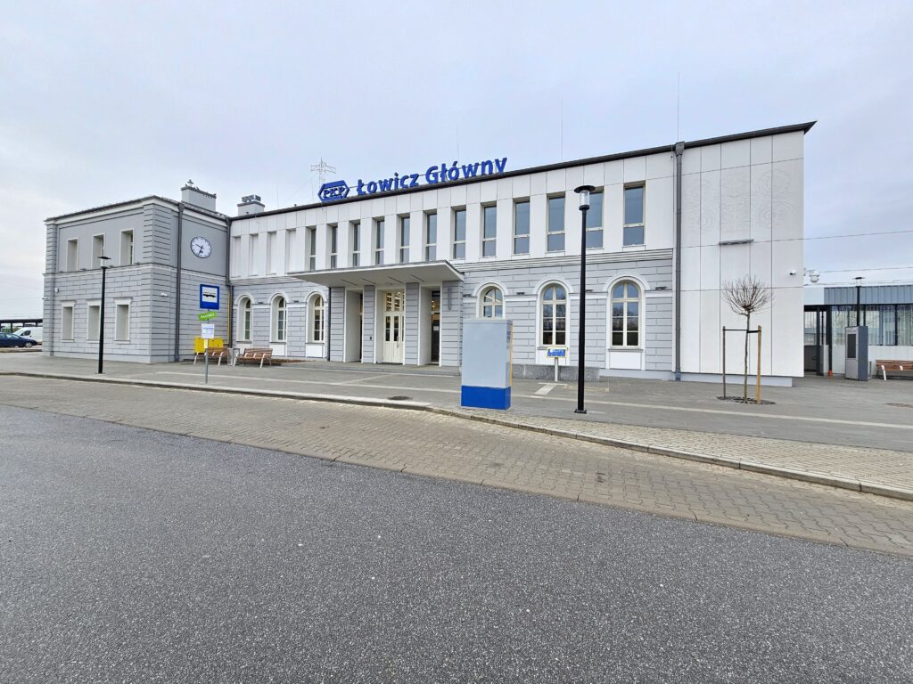 Dworzec kolejowy Łowicz Główny (fot. PKP S.A.)