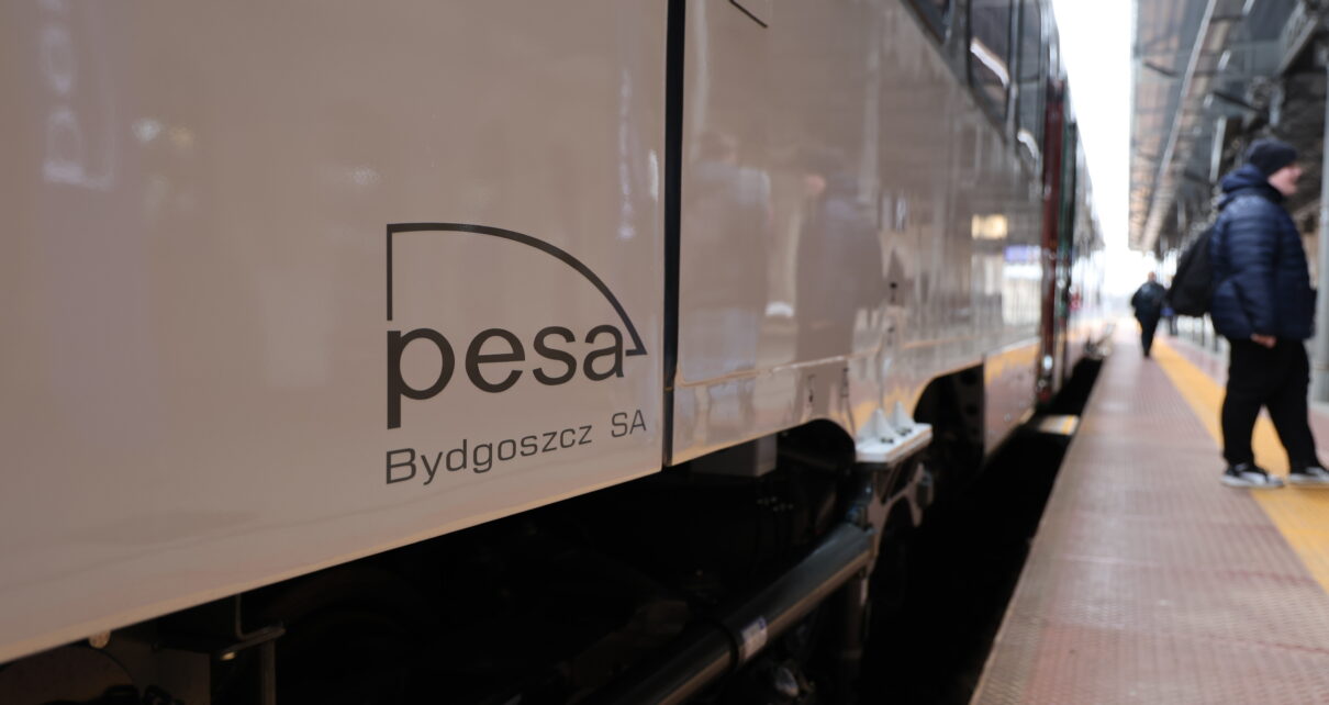 Spółka PESA zapewni pracownikom dodatkowy czas płatny na wykonanie badań profilaktycznych (fot. Michał Ciechowski / Raport Kolejowy)