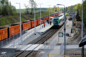 Peron w Dąbrowie Białostockiej (fot. PKP PLK)