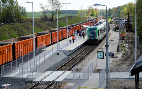 Peron w Dąbrowie Białostockiej (fot. PKP PLK)